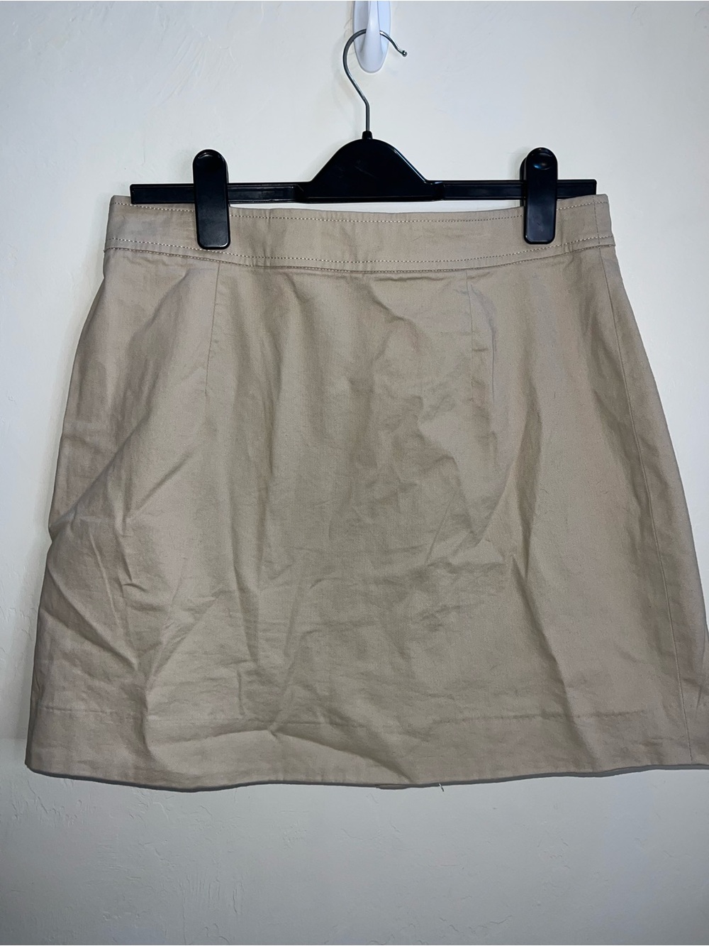 Tommy Hilfiger Beige Button-Accent skirt size 10 - Picture 4 of 9